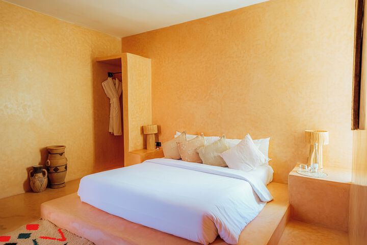 Room 18 of 68