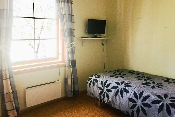 Room 3 of 34