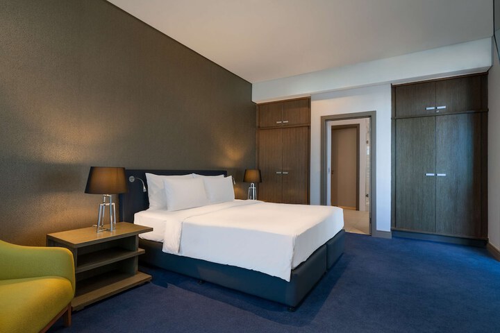 Room 29 of 148