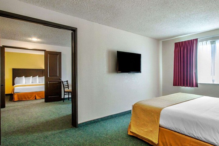 Room 20 of 37
