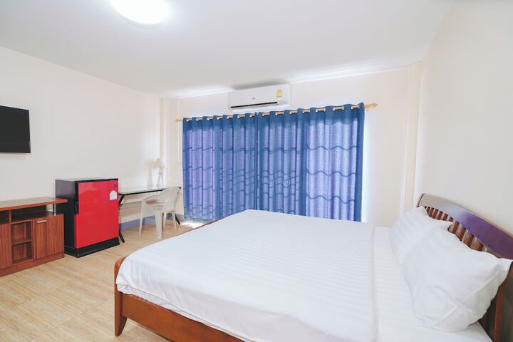 Room 19 of 41