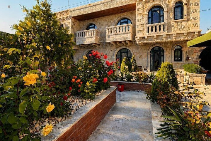 Hotel Exterior 89 of 147