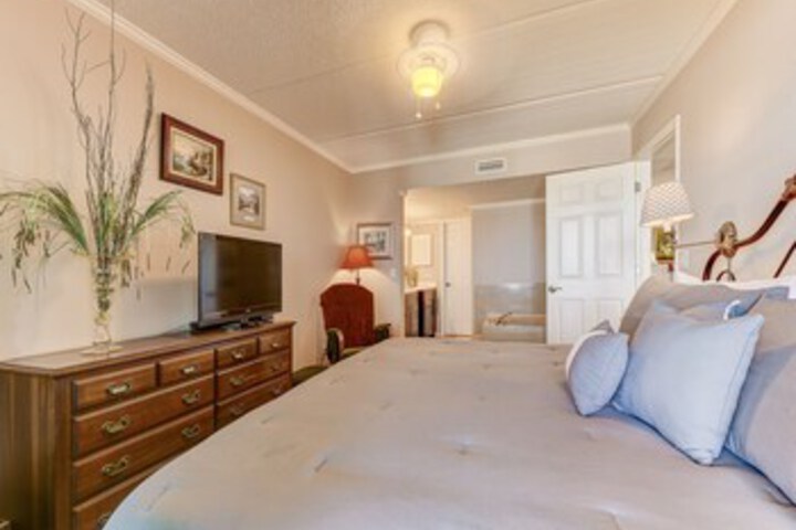 Room 194 of 225