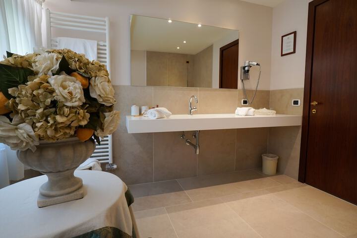 Bathroom Interior Photo