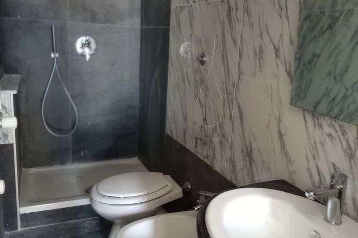 Room 53 of 79