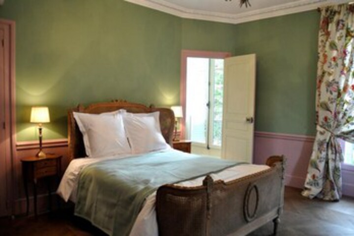 Room 40 of 53