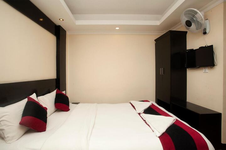 Room 41 of 61