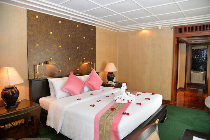 Room 30 of 93