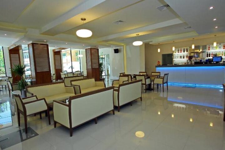 HOTEL EDEN