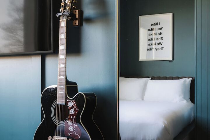 Room 11 of 47