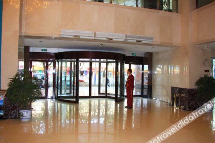 Hairun Hotel