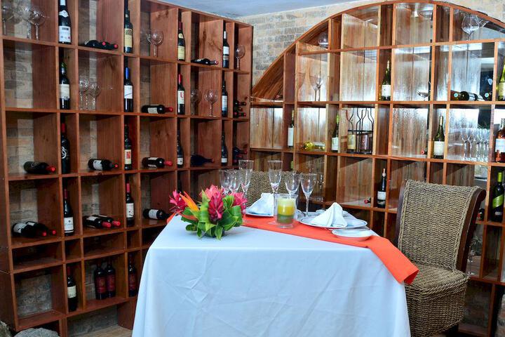 Dining 136 of 178