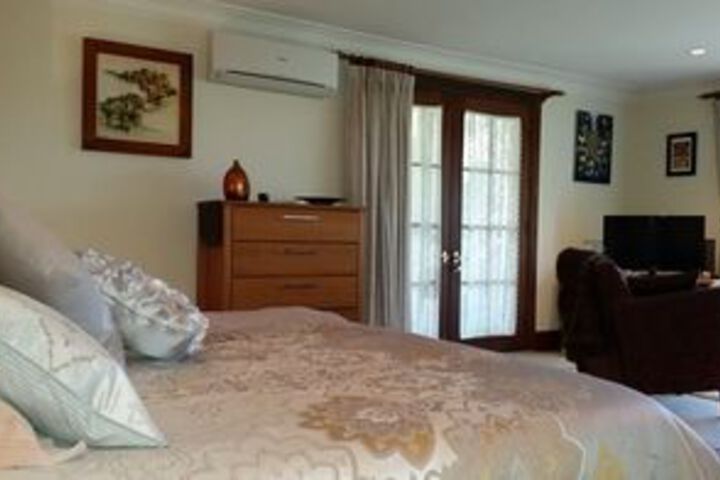 Hotel Suite Photo