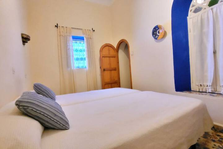 Room 10 of 51