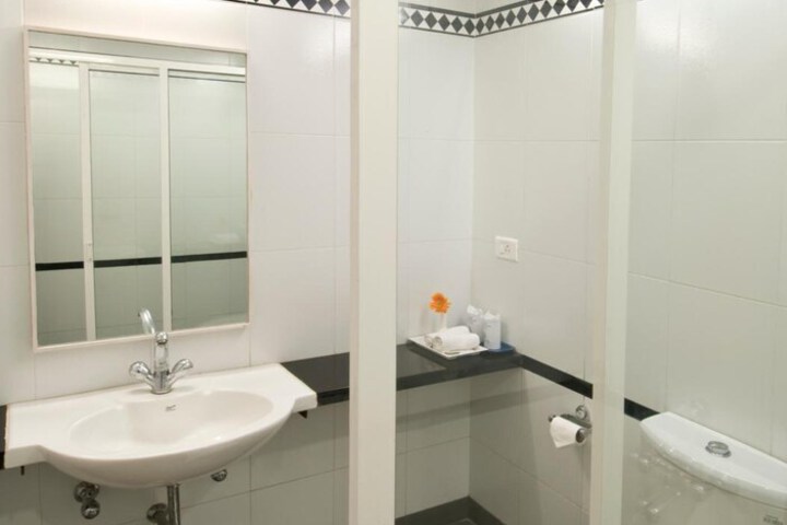 Room 20 of 36