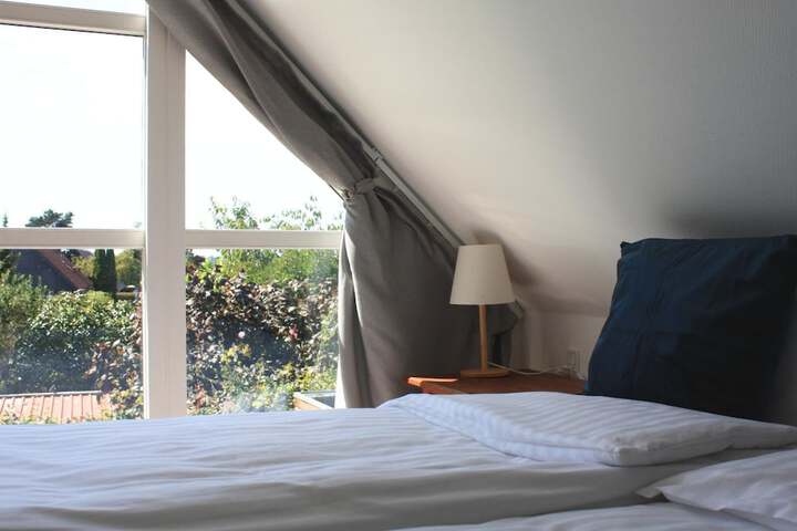 Room 27 of 72