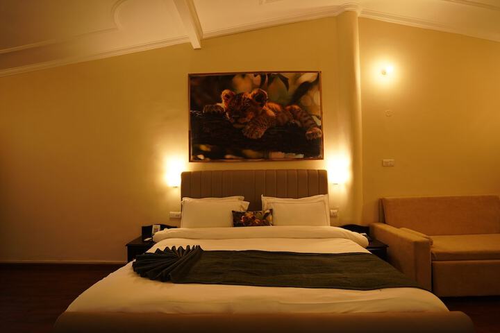 Room 71 of 256