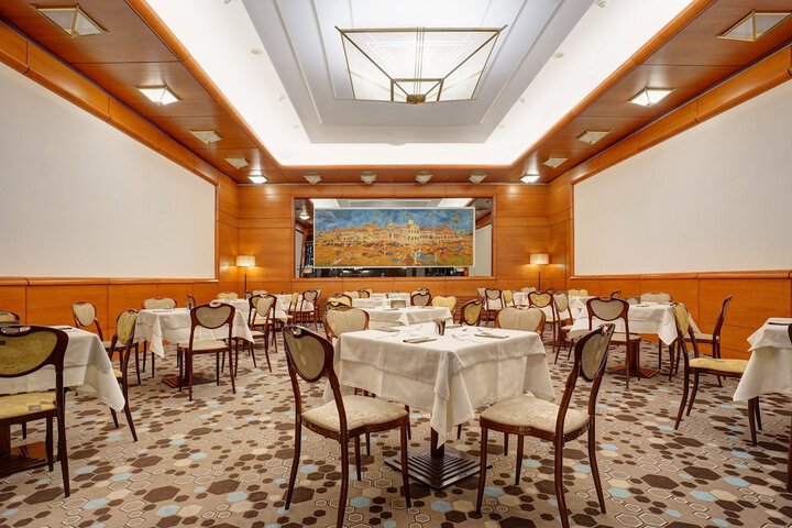 Dining 73 of 91
