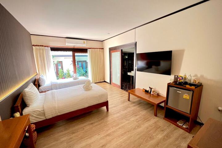 Room 15 of 144