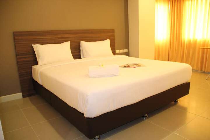 Room 6 of 44