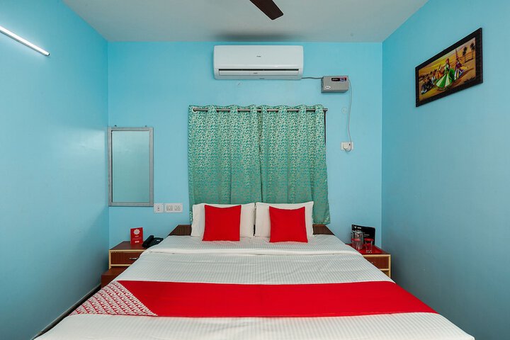 Room 12 of 15