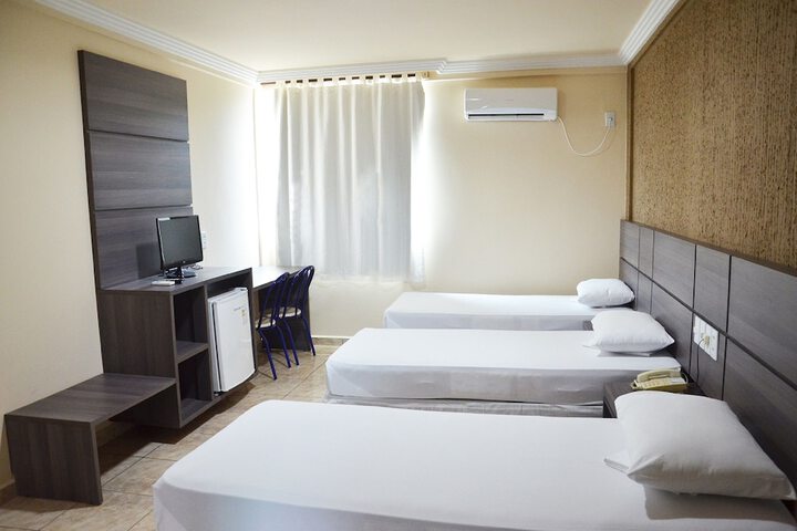 Room 6 of 22