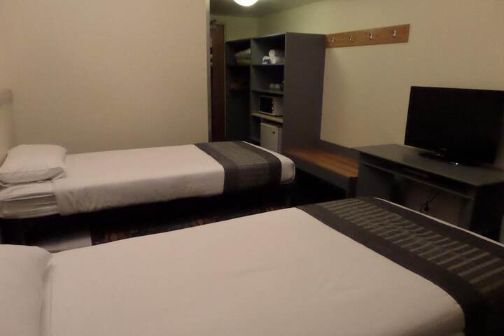 Room 15 of 35