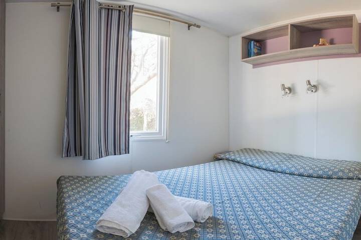 Room 10 of 62