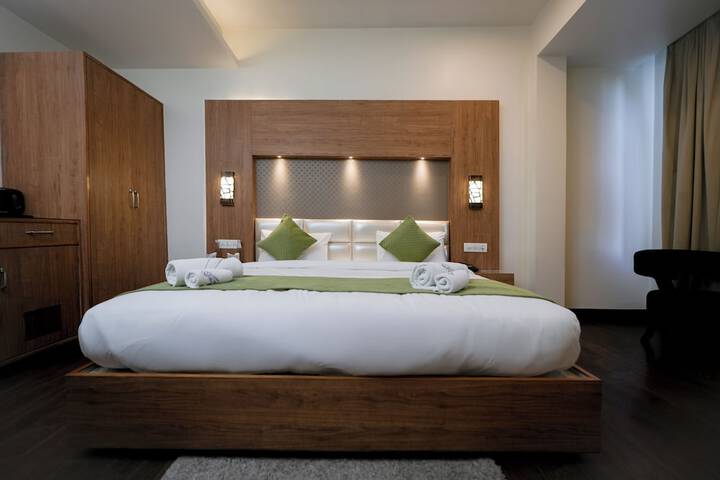 Room 14 of 50