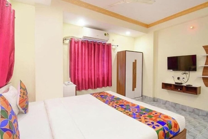 Room 6 of 21