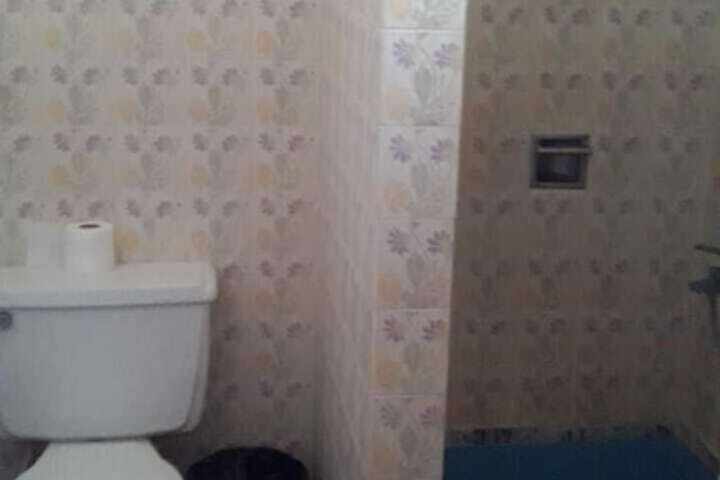 Room 12 of 28