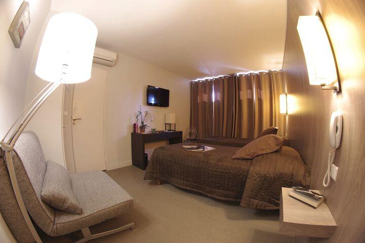 Room 10 of 54