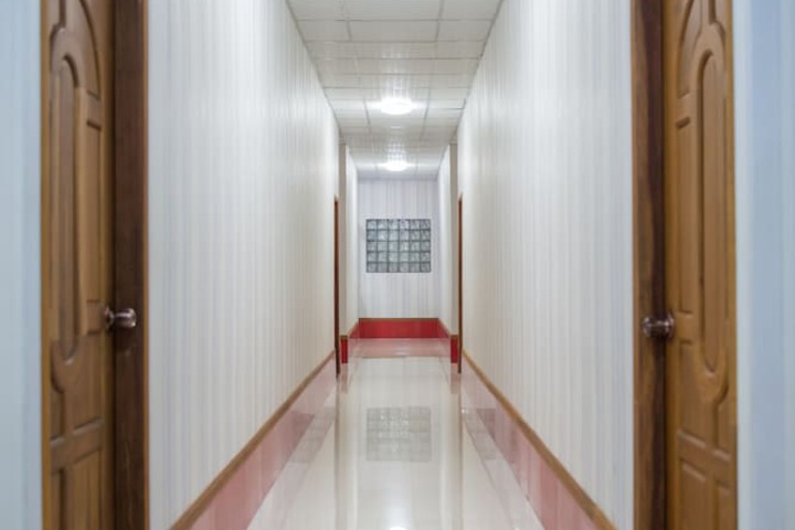 Ballroom/Hall 21 of 26