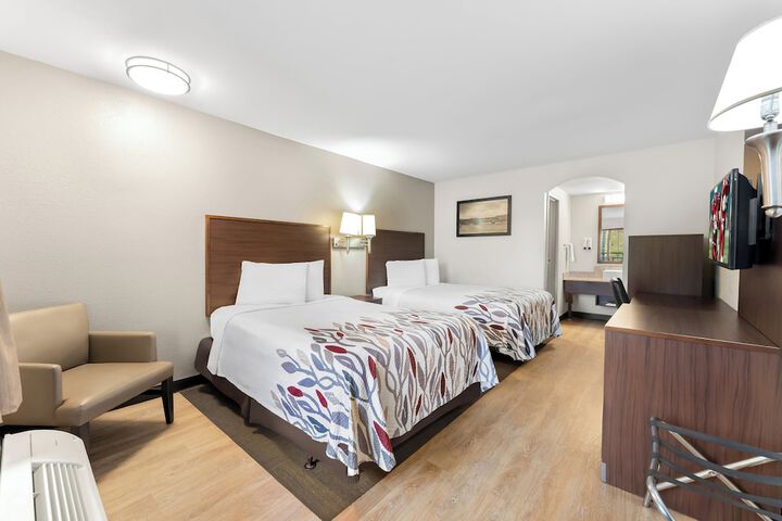Room 6 of 37