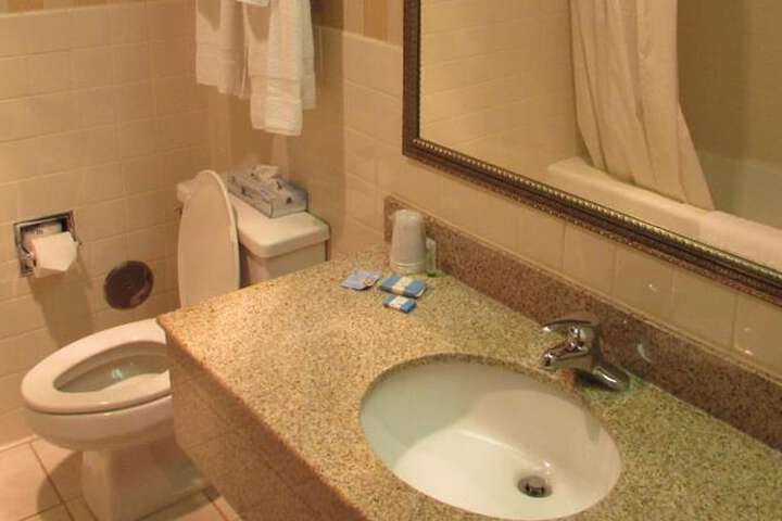 Room 42 of 81