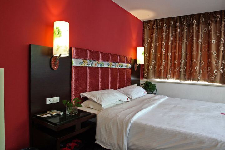 Room 17 of 58