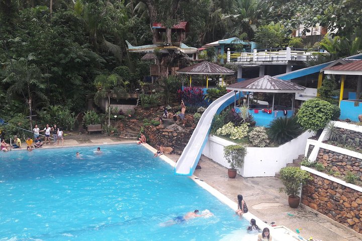 Pool 30 of 37