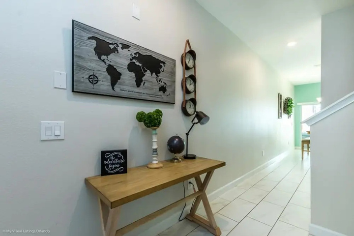 Room 9 of 21