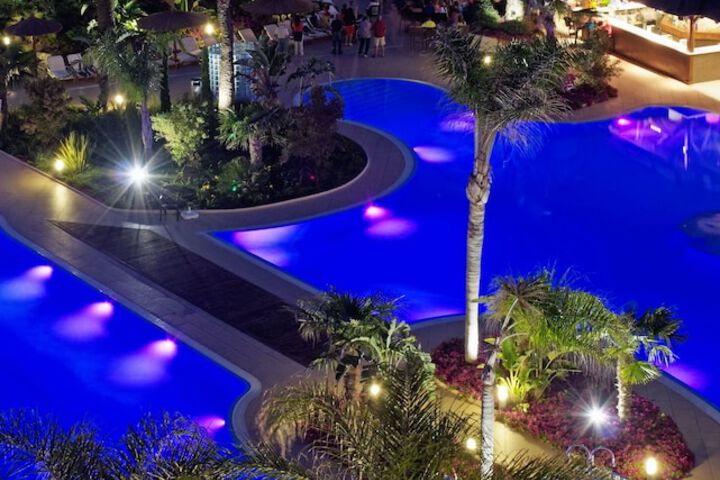 Pool 56 of 123