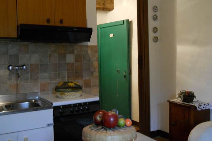 Room 14 of 34