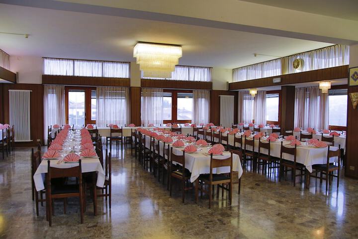 Dining Photos