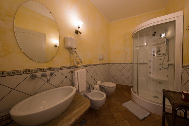 Room 45 of 94