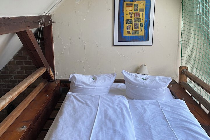 Room 46 of 101