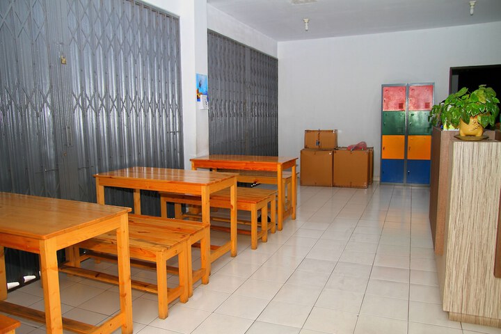 Hotel Interior 6 of 23