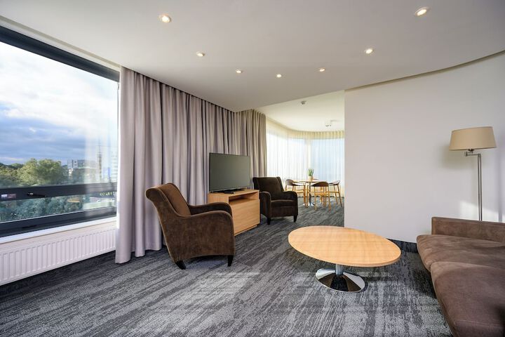 Room 20 of 53