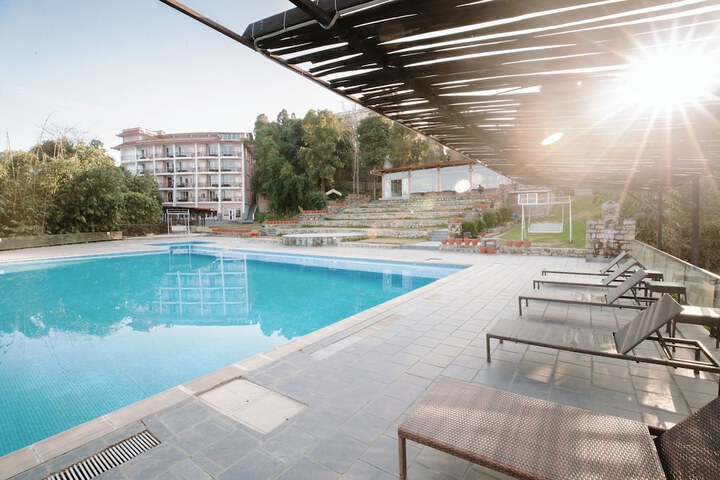 Pool Hotel