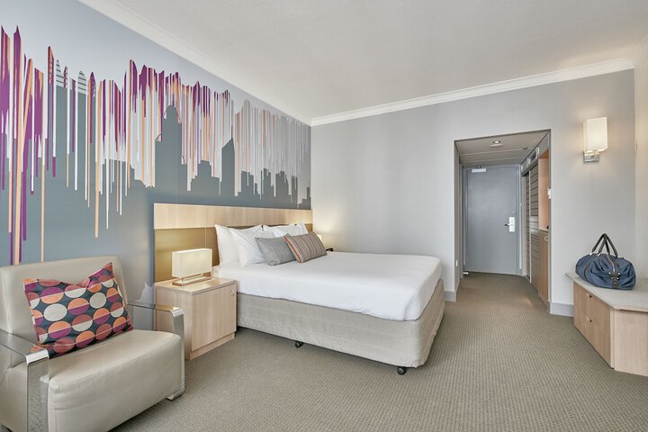 Room 5 of 150