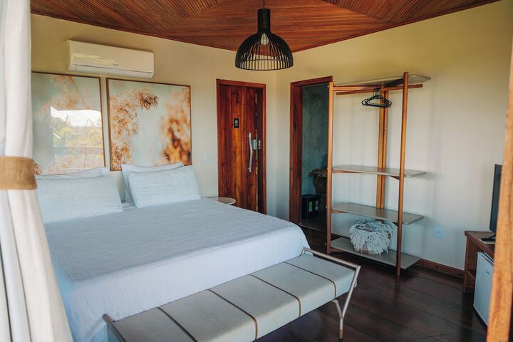 Room 14 of 76