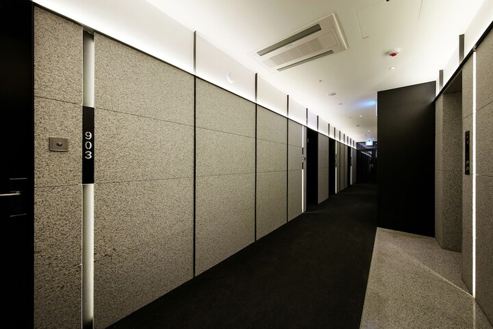 Ballroom/Hall 33 of 37