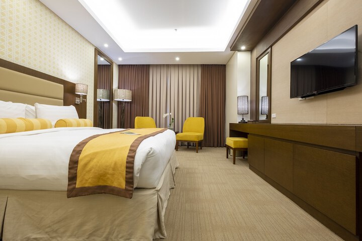 Room 21 of 49